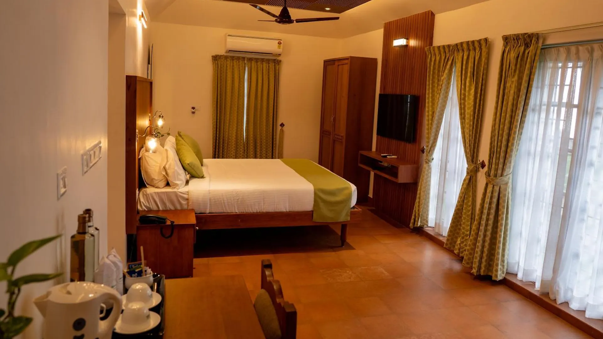 Alappuzha Ktdc Kumarakom Gateway Resort